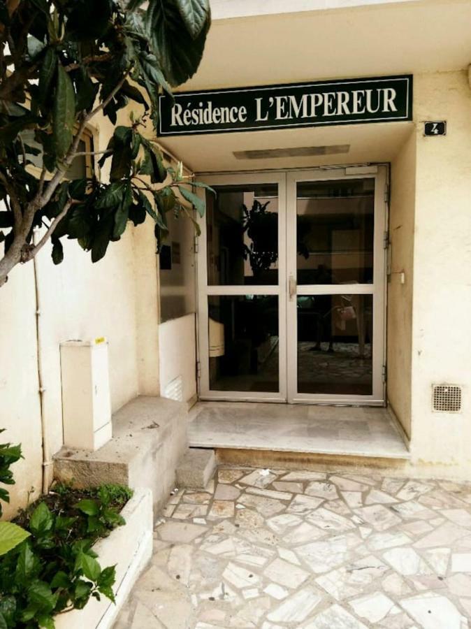 Climatisé à 300m Du Port. Refait à Neuf. * Bastia (Corsica)